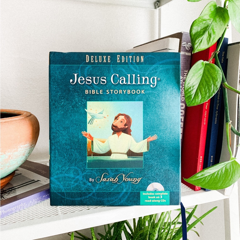 Jesus Calling Storybook Bible Deluxe Ed